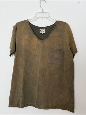 Jaded Gypsy Mood Dance V-Neck Tee Olive Distressed size Small/Medium